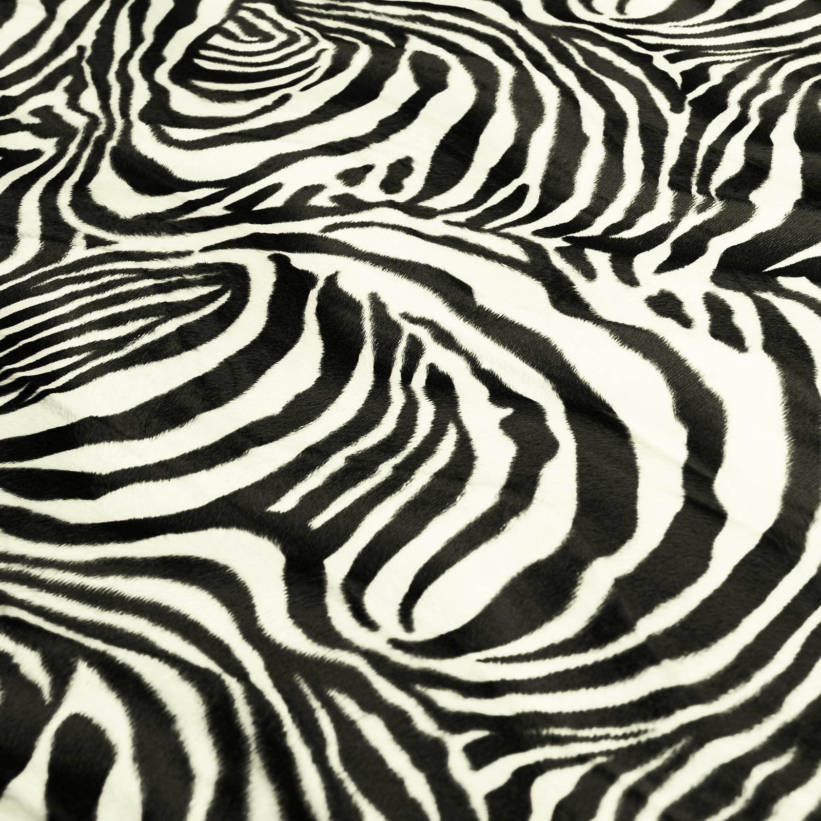 Zebra kudottu turkis (10 cm:n askelin)